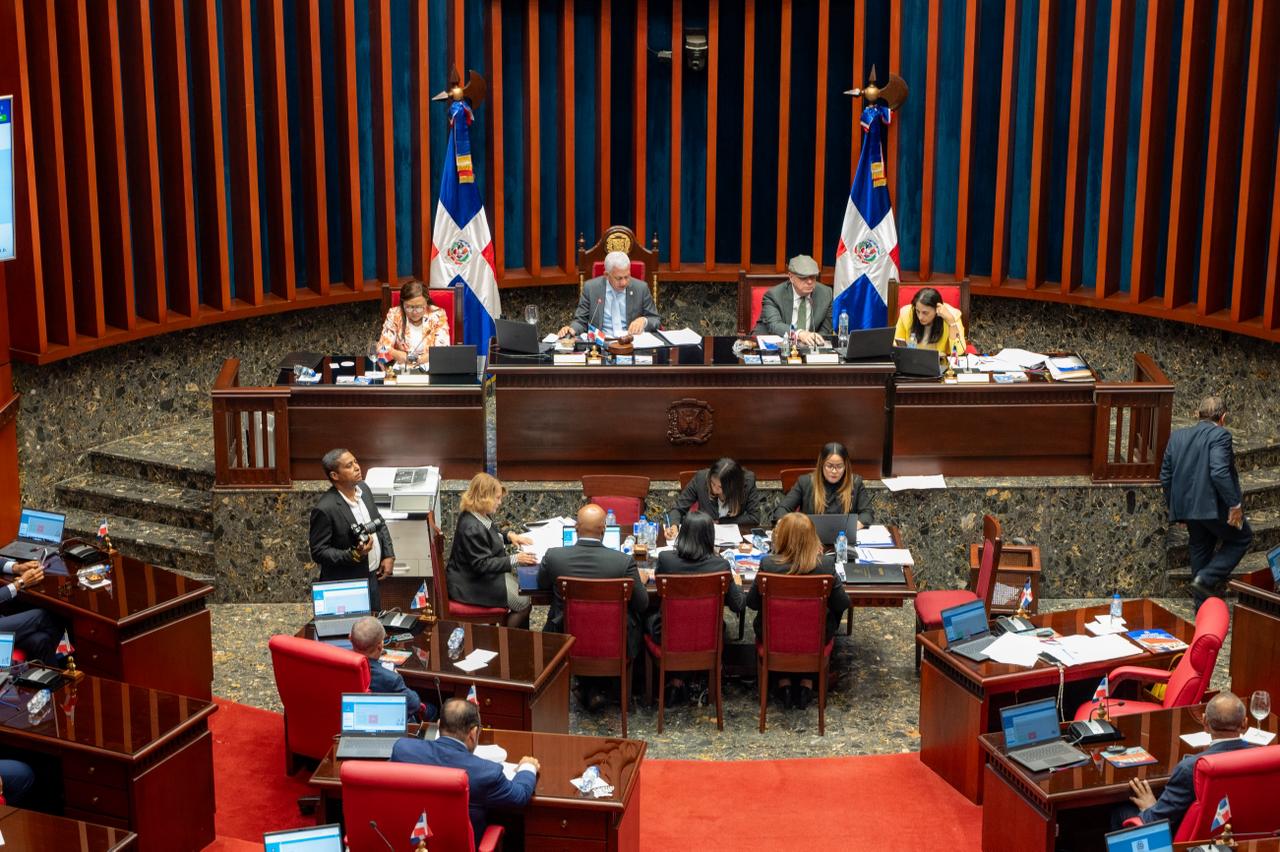 Senado aprueba ley que regula el uso de medios digitales para los procesos judiciales y administrativos del Poder Judicial