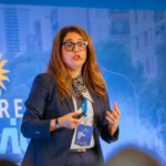 Juana Josefina Domínguez desafía fronteras ideológicas con el lanzamiento de su libro sobre la Iglesia y la Política en la Cumbre de Montevideo