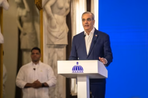 Gobierno digitaliza el permiso de salida de menores y será gratuito hasta el 28 junio