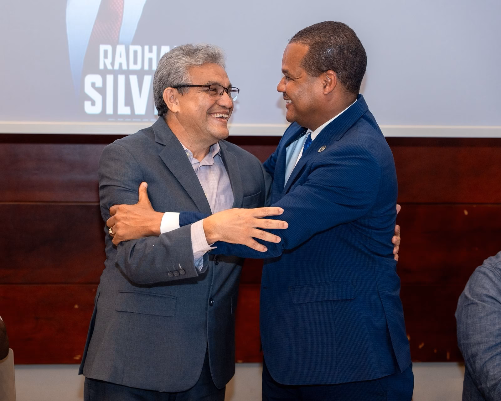 Radhamés Silverio suma el respaldo de Ángel Pimentel y consolida su liderazgo en la Facultad de Ciencias Agronómicas y Veterinarias