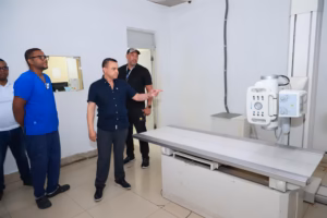 Director del SNS interviene Hospital Taiwán en Azua; entidad asume funciones operativas