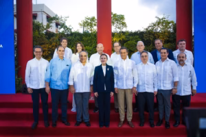 Abinader y Carolina inauguran Parque Deportivo Paseo 30 de Mayo, obra que refleja visión, orden y firmeza para transformar Santo Domingo