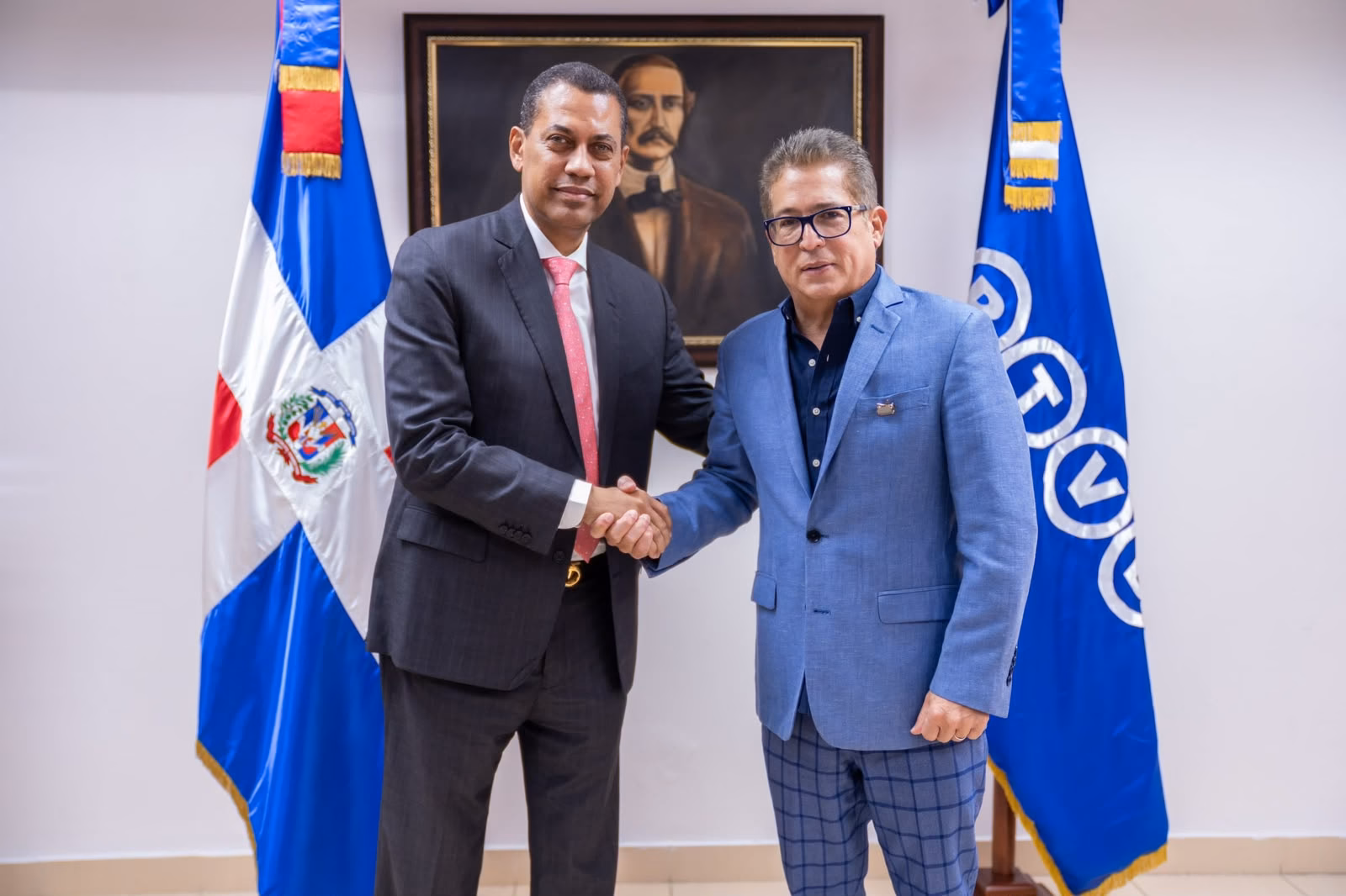 Indotel impulsa junto a CERTV transformación de la televisión pública hacia la era digital